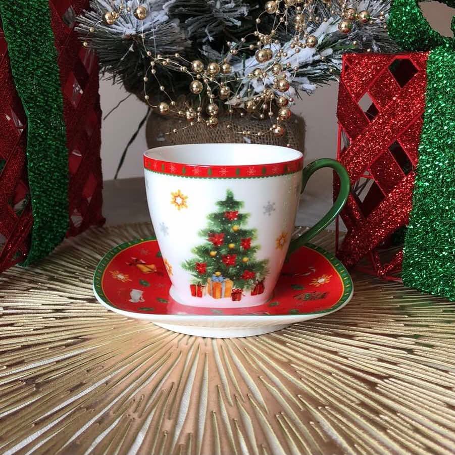 Kit Louça Natalina Premium Completo – 27 Peças