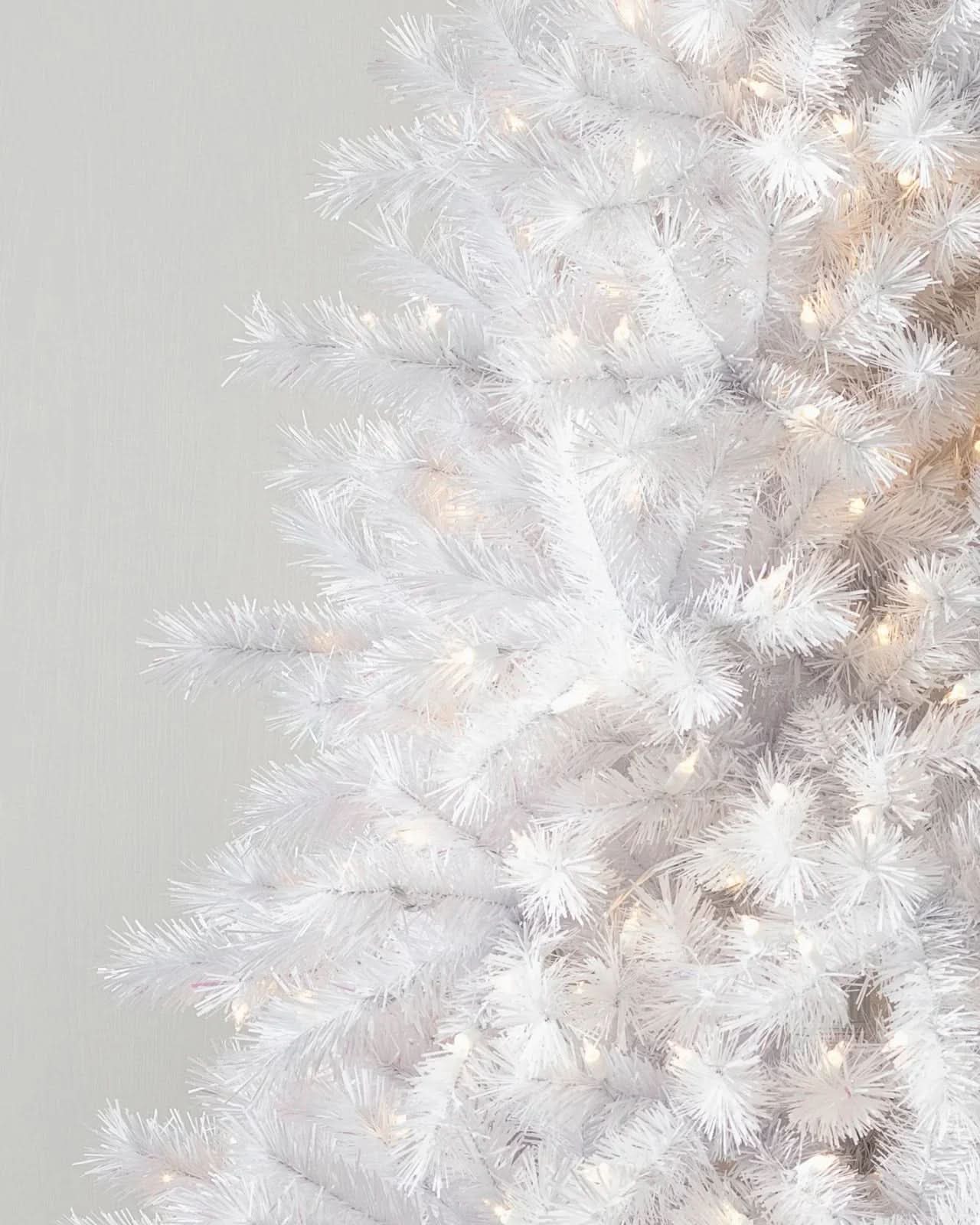 Árvore Classic Branca [ + LED DE BRINDE ]