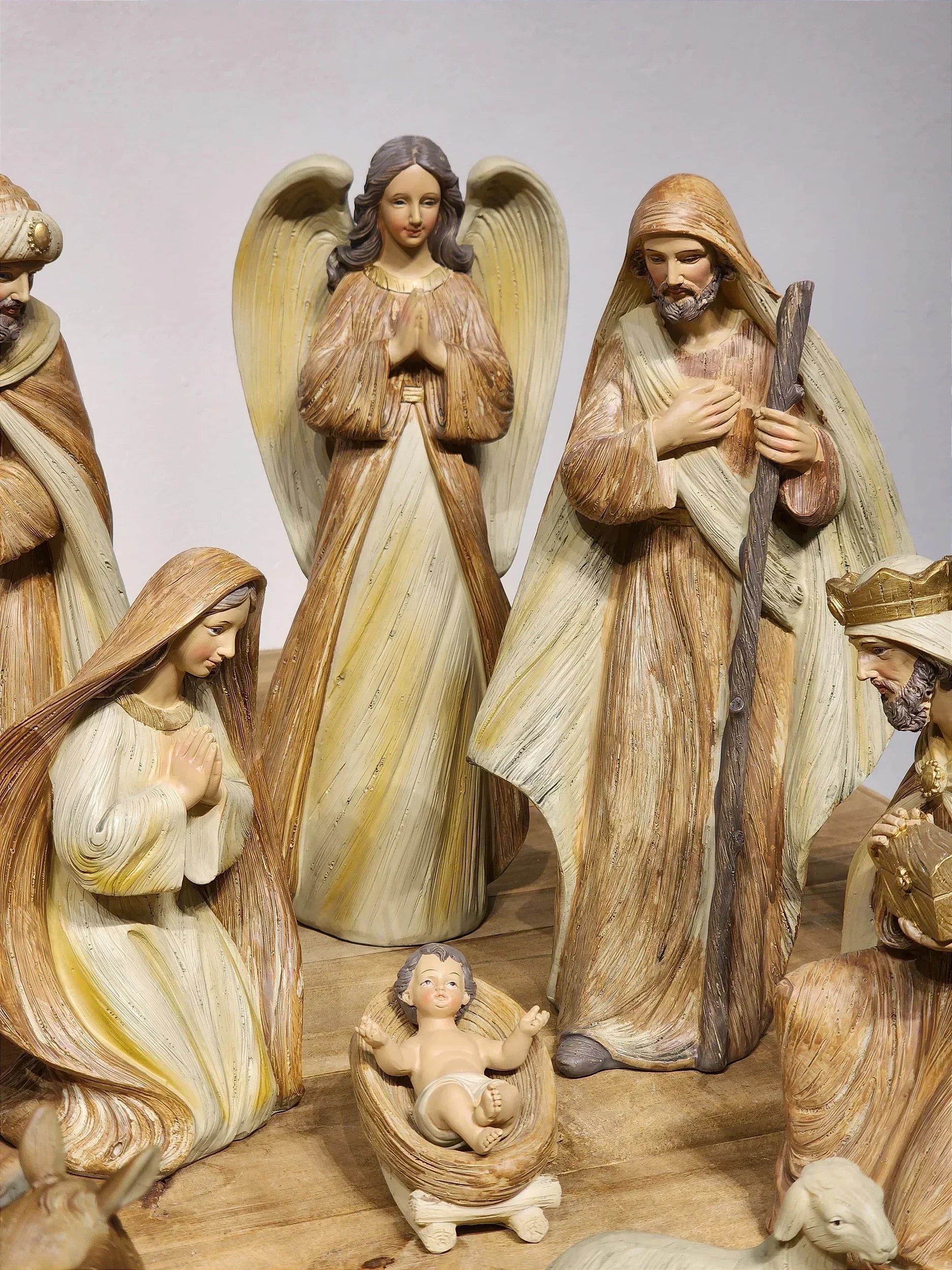 Presépio em Resina Marrom • 12 Peças • 30cm